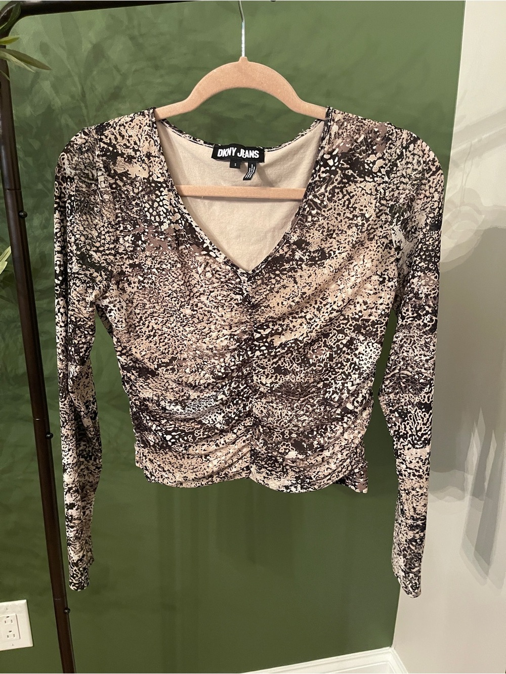 Dkny Abstract Brown and Cream V-Neck Long Sleeve Top